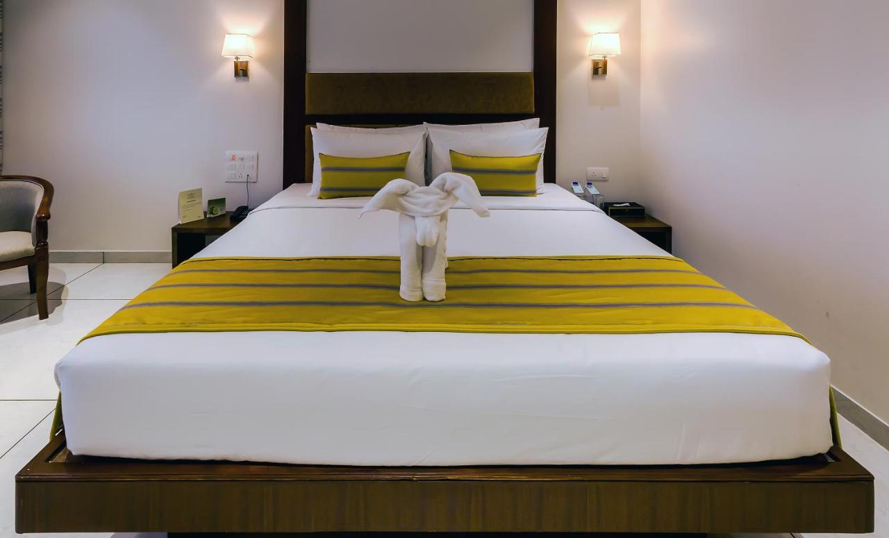 The Fern Residency Vijayapura Hotel Bijapur  Bagian luar foto